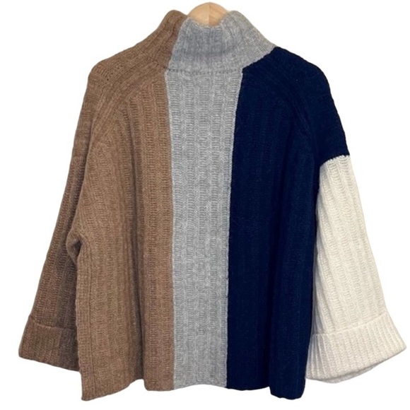 ELEVEN SIX Talia Color Block Poncho Medium/ Large - Picture 4 of 6